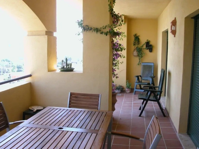 3 Bedrooms Apartment