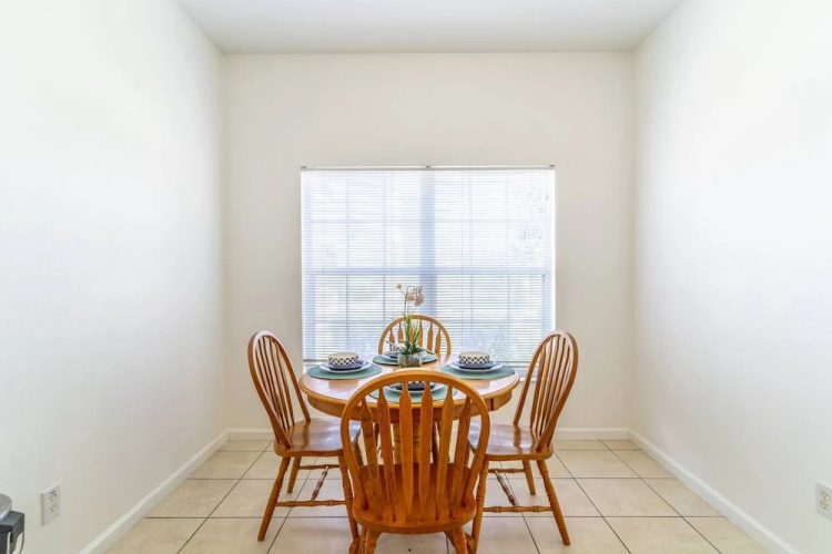 8118 Windsor Palms