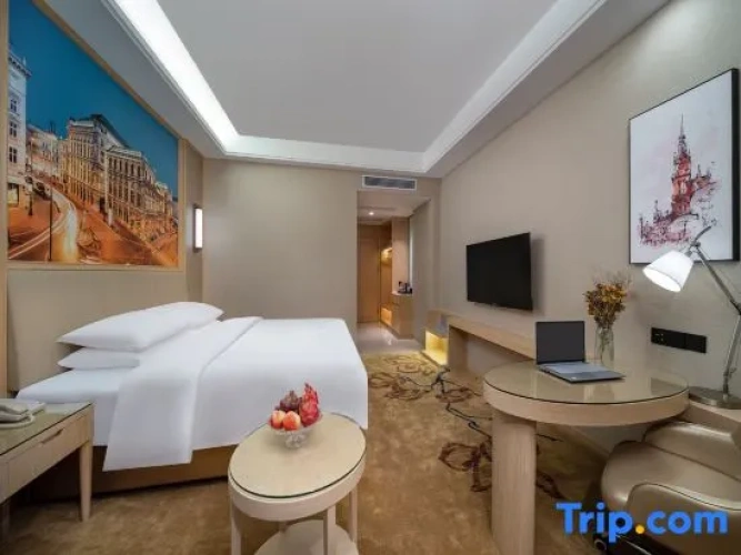 Standard Double room with view