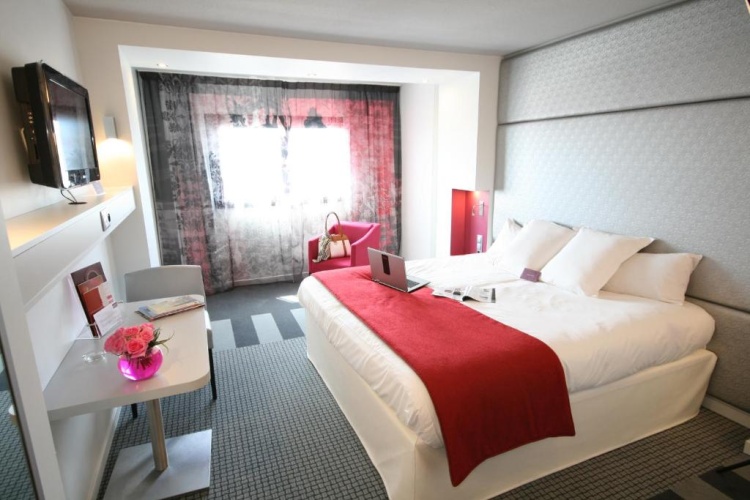 Privilege Double room with view of Eiffel Tower or Sacré-Cœur