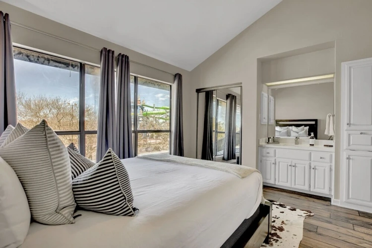 Guest rooms