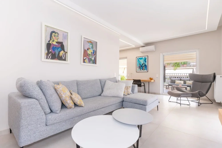 Luxury Apartment with balcony
