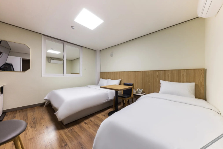 Cheongju Central (Central Hotel)