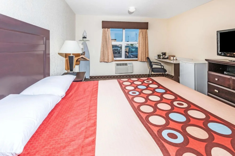 Super 8 Calgary/Airport
