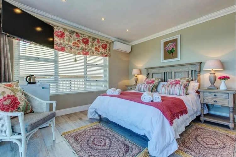 Standard room with balcony