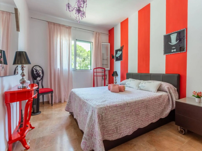 Villa in Tolleric With Private Pool