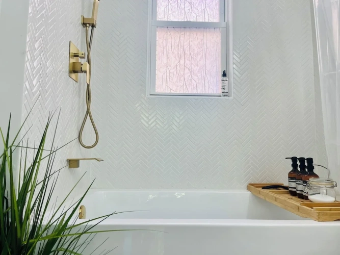 2 Bedrooms Luxury Basement Cottage