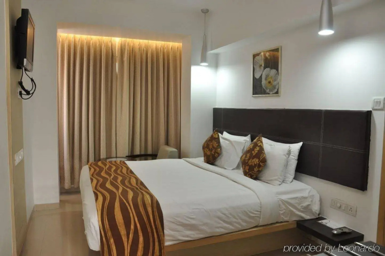 Oriental Residency Hotel