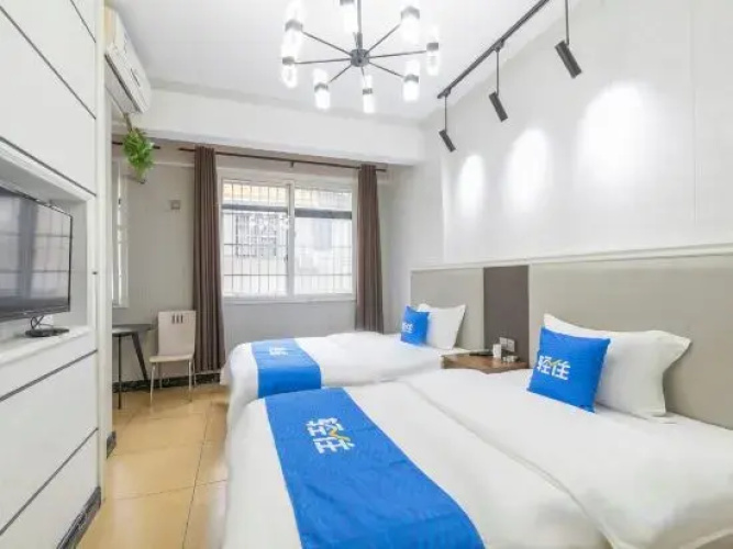 Lanfeng Hotel