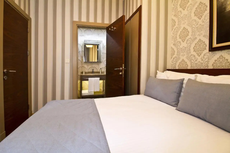 Alba Hotel