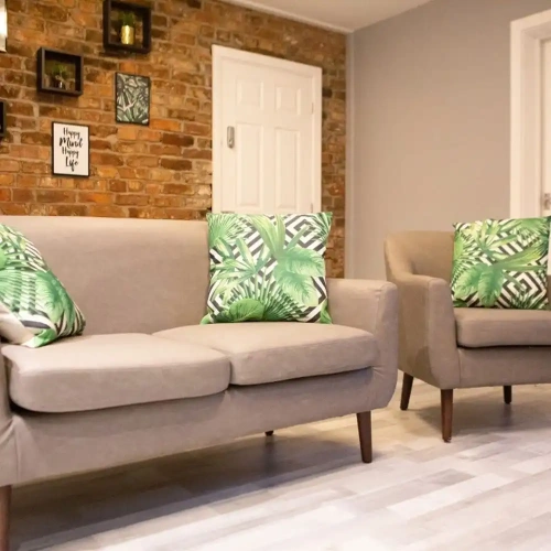 Sextuple Apartment