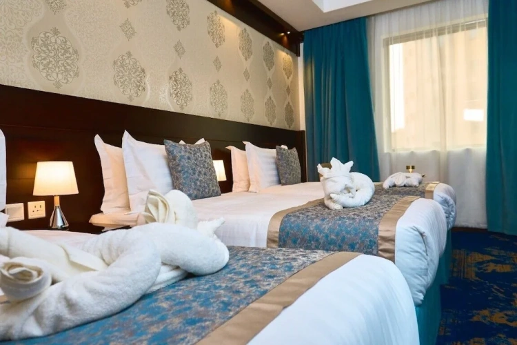 Standard Triple room