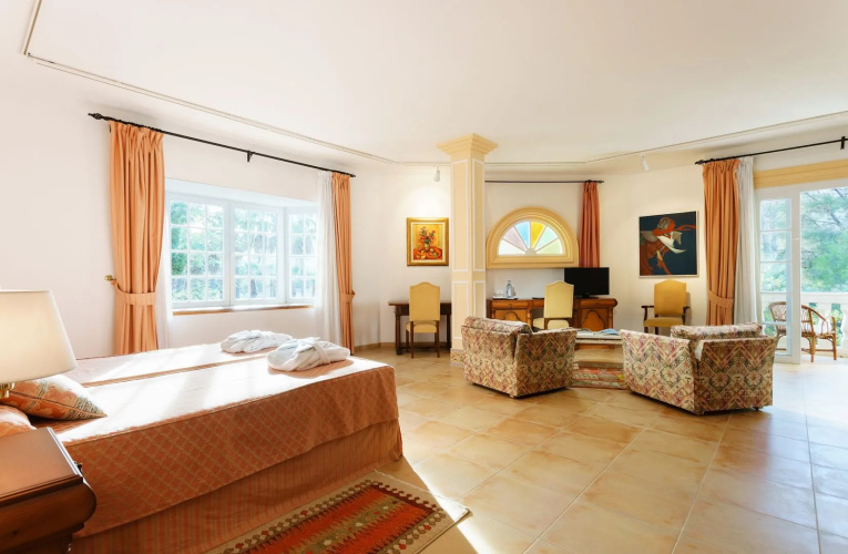 La Moraleja The Quiet Hotel- Adults Only