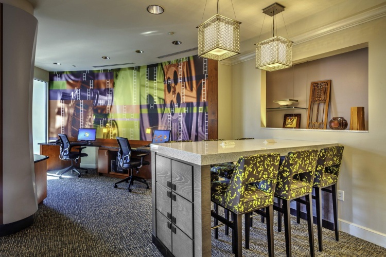 Hotel Indigo Jacksonville-Deerwood Park photo 16
