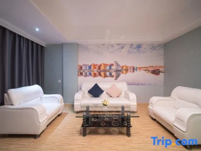 1 Bedroom Suite