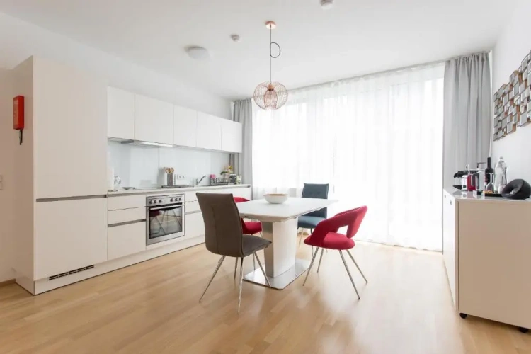4 Bedrooms Penthouse Apartment