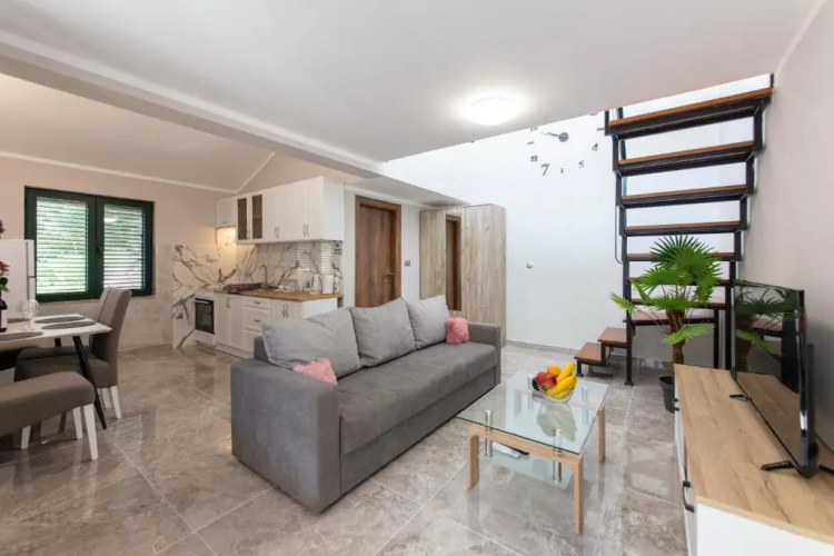 Fortress View apartment II