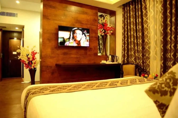 Standard Triple Family room