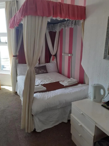 Coastal Bay Hotel