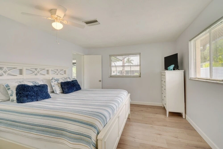 3 Bedrooms Cottage