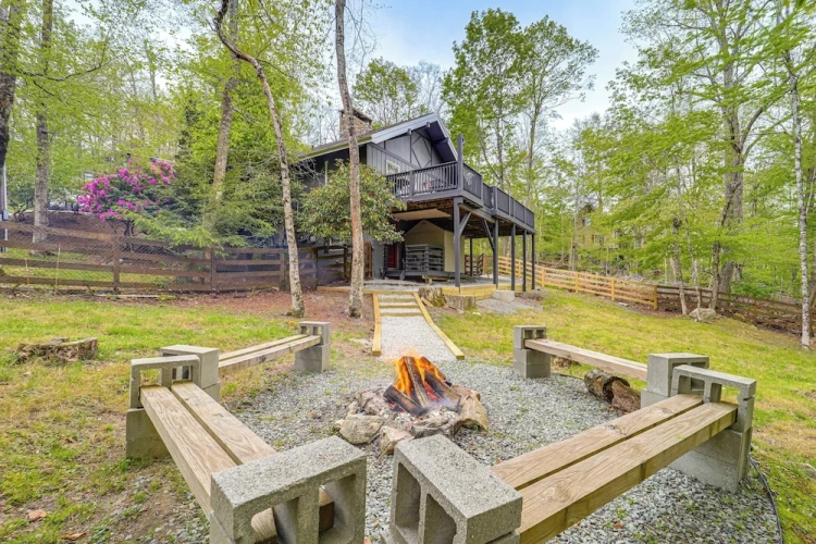 4 Bedrooms Cottage