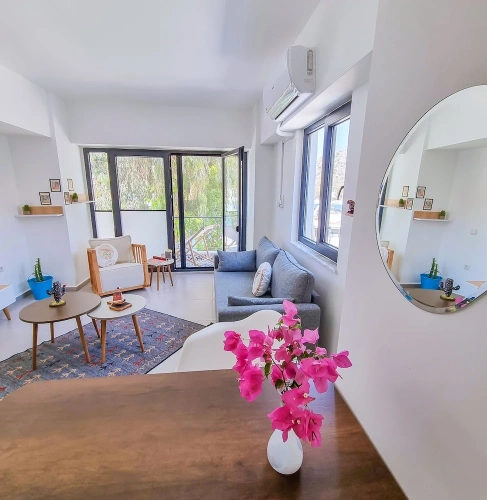Apartment with balcony