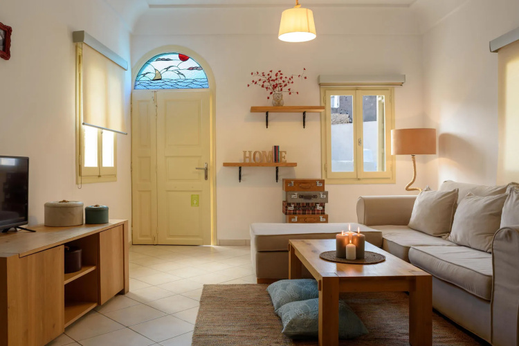 Santorini Suite Home