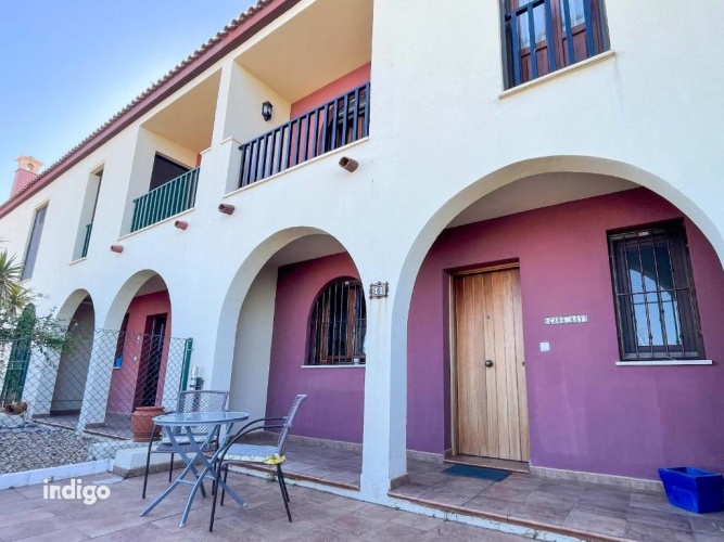 3 Bedrooms Cottage