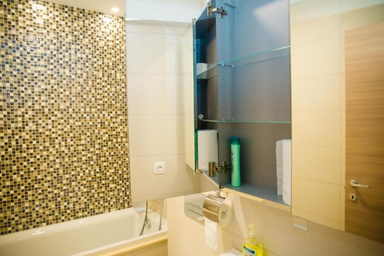 3 Bedrooms Apartment
