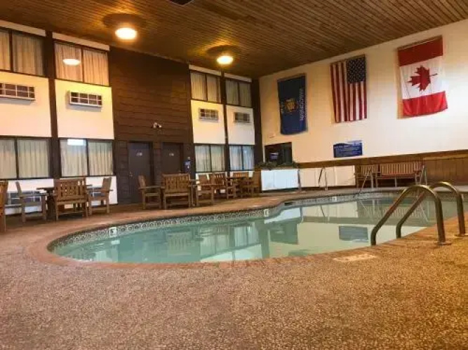Superior Inn