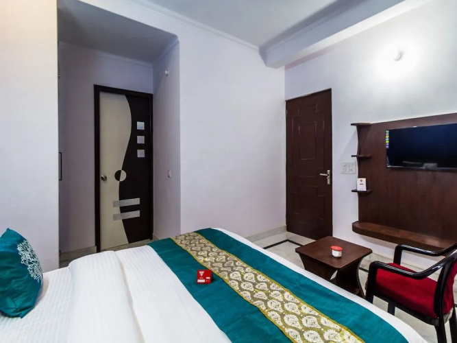 OYO 4228 Heritage Regency