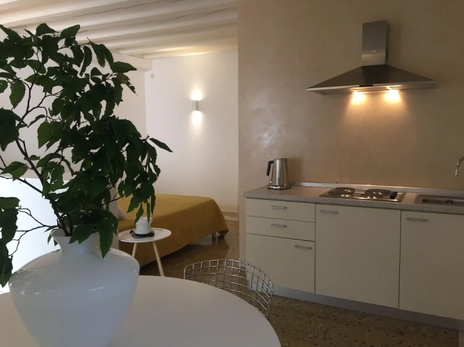 Standard Triple room with garden view