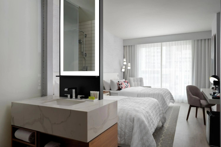Le Meridien Denver Downtown