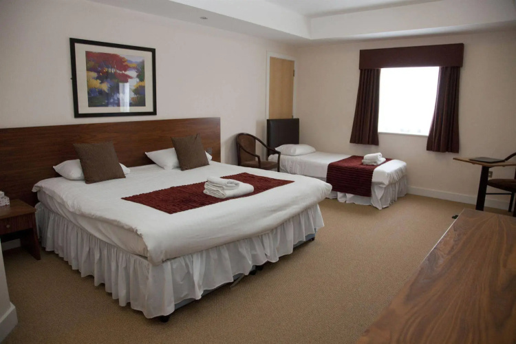 Boston West Hotel