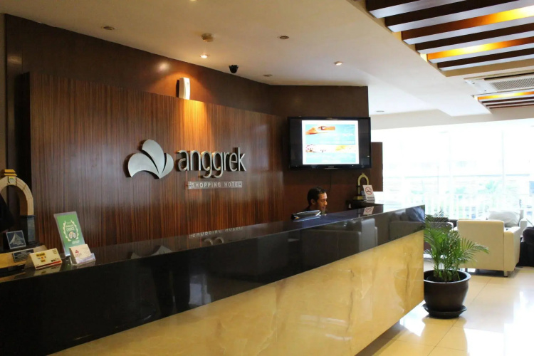 Anggrek Shopping Hotel