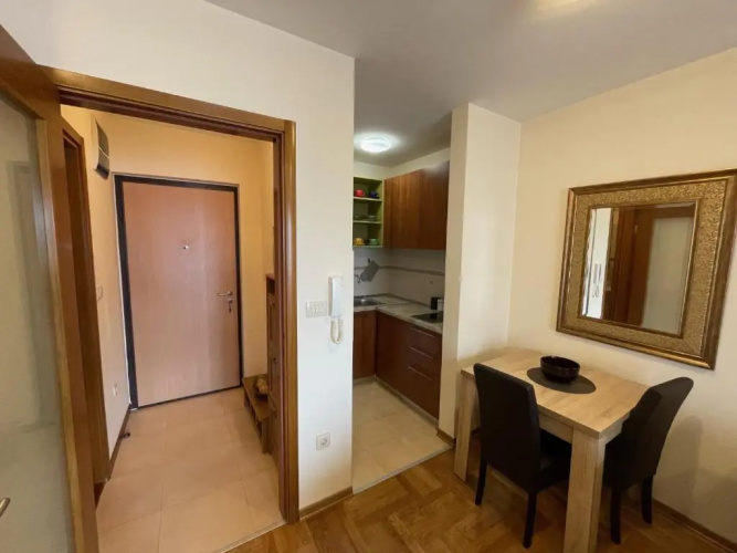 Exclusive studio, great location