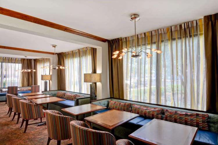 Hampton Inn Memphis-Poplar