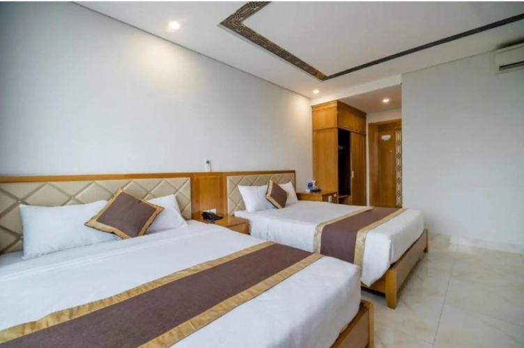 La Lune Hotel