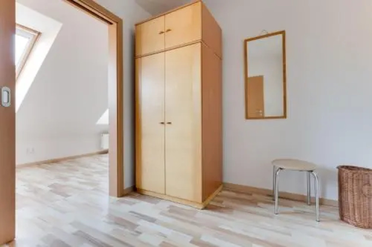 Jane's Attic Apartment