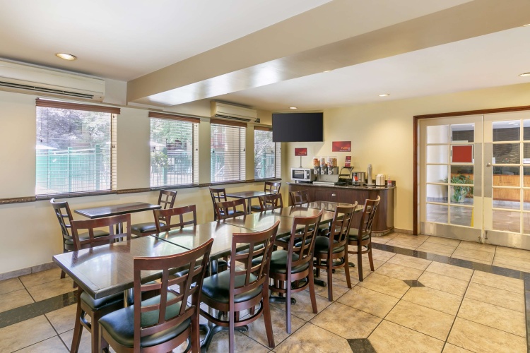 Best Western Plus Orchid Hotel & Suites photo 32
