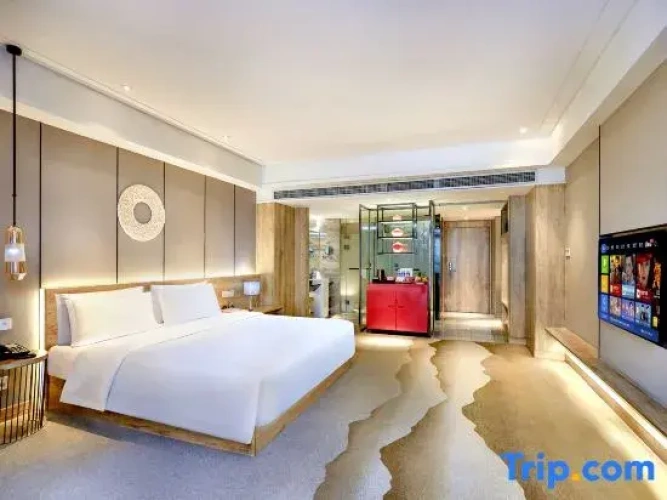 Deluxe Double Suite with river view