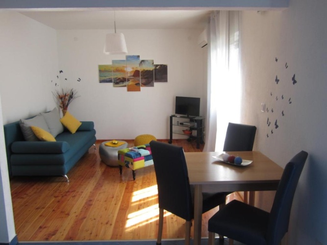 1 Bedroom Apartment with balcony and with sea view