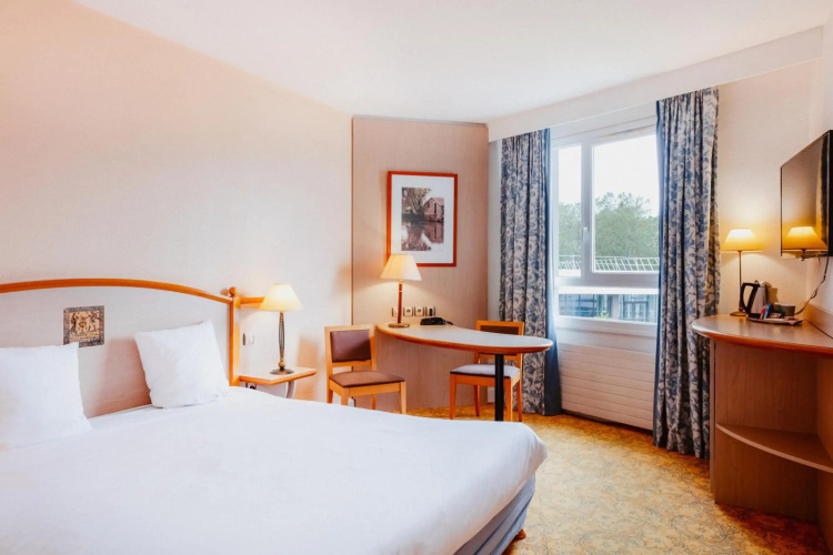 Mercure Nevers Pont de Loire