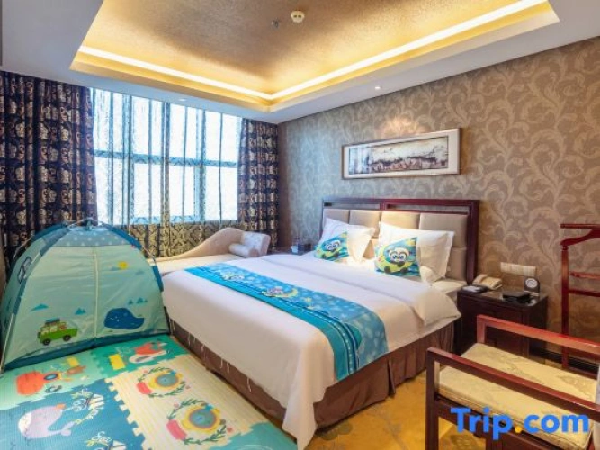 Triple Family Suite