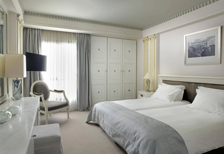 NJV Athens Plaza Hotel