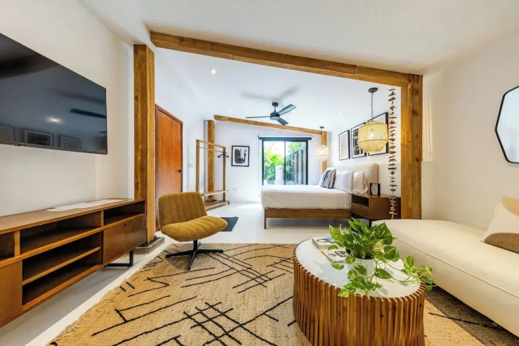 Wanderust Suites