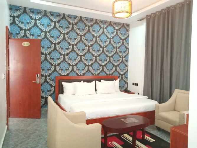 King Daken Diplomatic Suites