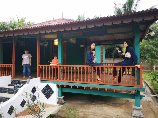 2 Bedrooms Chalet