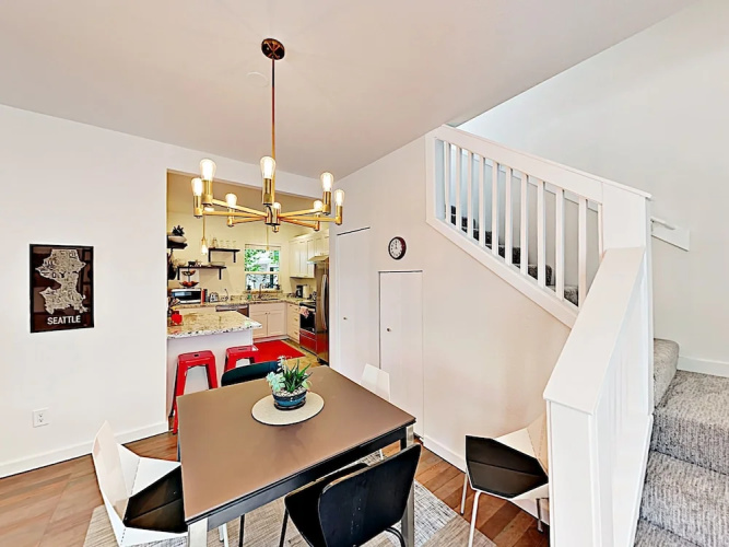 1124 14th Ave Townhome by RedAwning