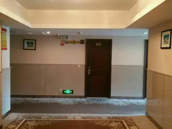 Huanan Hotel
